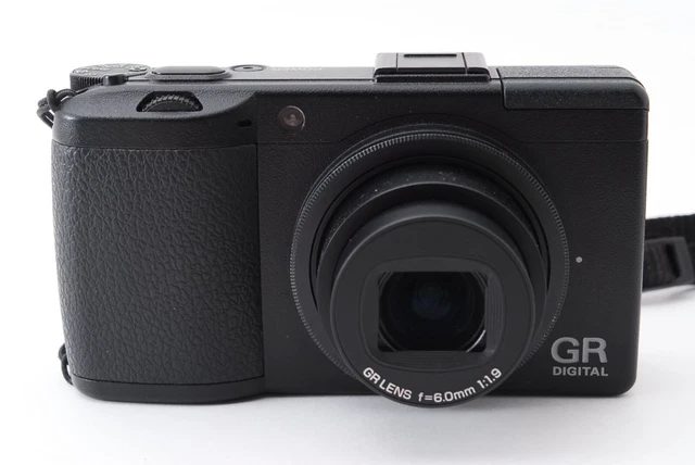RICOH GR 10.0MP Digital III 3 Camera w/ battery Charger [Exc++] From Japan E640 3