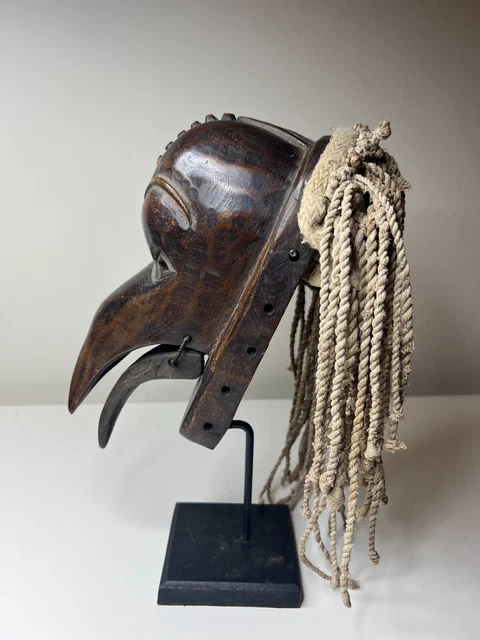 hand made African Tribal Art Carving Wood Mwana Pwo CHOKWE bird Mask 10"  X 6"