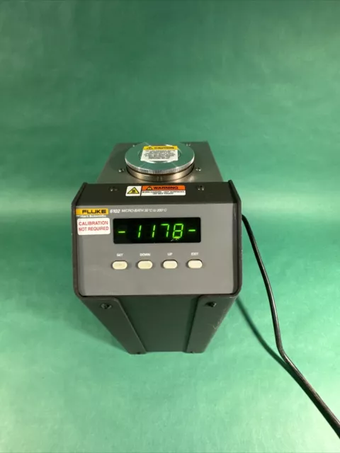 Fluke / Hart Scientific 6102 Calibration Micro-Bath (35C to 200C)