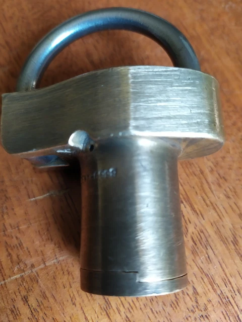 Outils anciens - Serrure à Cylindre canon Européen en laiton chromé