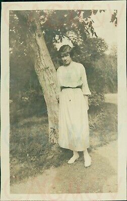 1921 Eileen Greer (Nee Hopking) at Springfield Hotel India