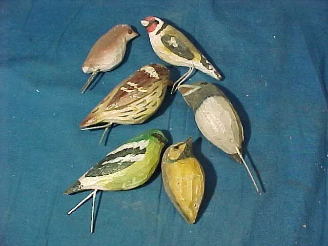 6 Vintage FOLK ART Hand CARVED + PAINTED Wood BIRD FIGURES 3 " lot 2