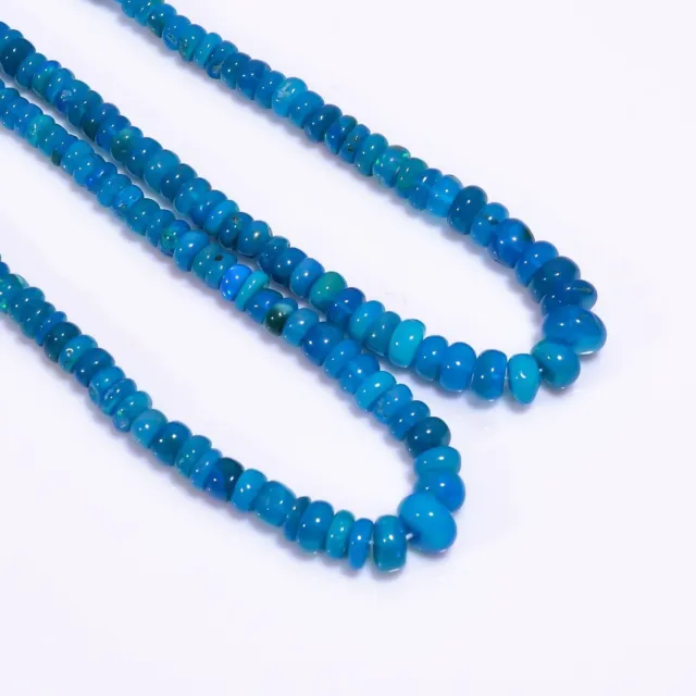 93,15 ct. Lot de brins de perles en opale éthiopienne bleue, 16 pouces, 2...