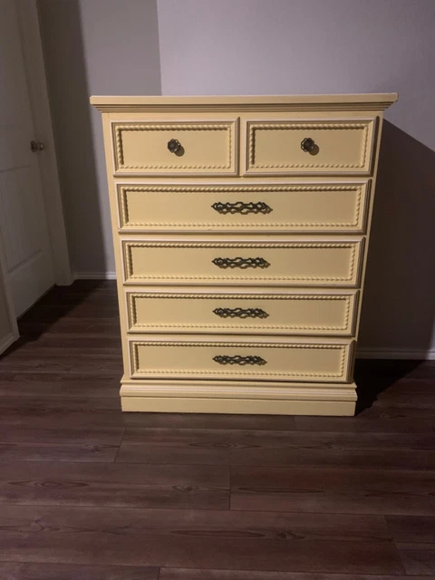THOMASVILLE FURNITURE American Country Collection 40" Chest of Drawers 20511-310