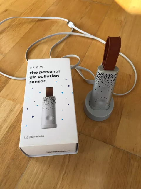 Plume Labs Flow personal air quality monitor