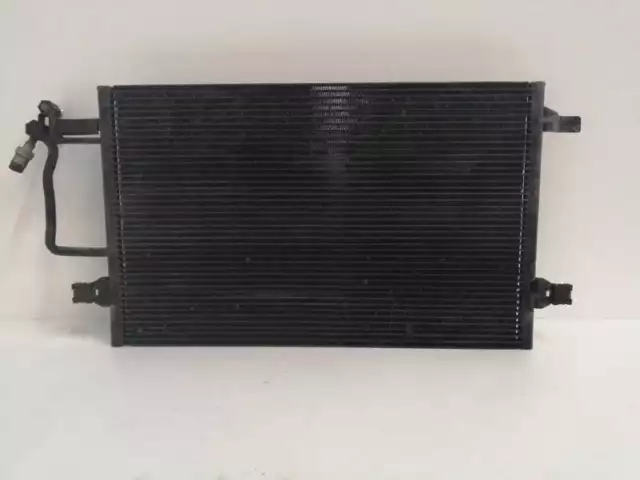 4D0260401A condenseur de climatiseur POUR AUDI A8 (D2) / /