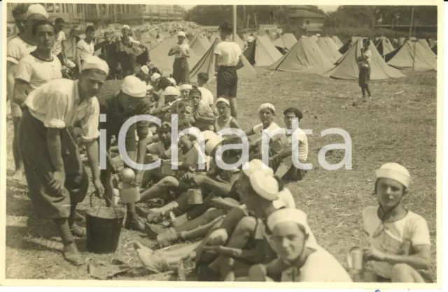 1935 ca ROMA Distribuzione rancio Campeggio Avanguardisti *Fotografia