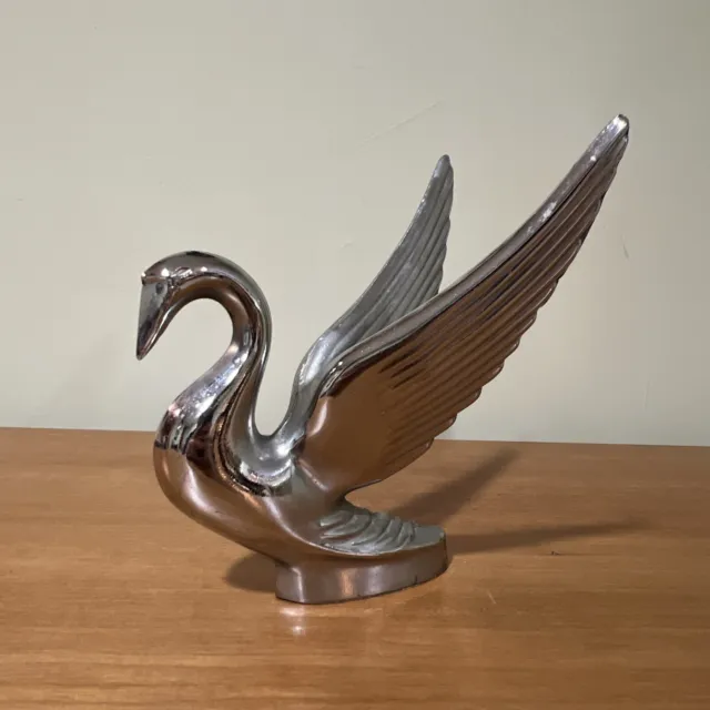 Chrome Bugler Swan Hood Ornament With Raised Wings