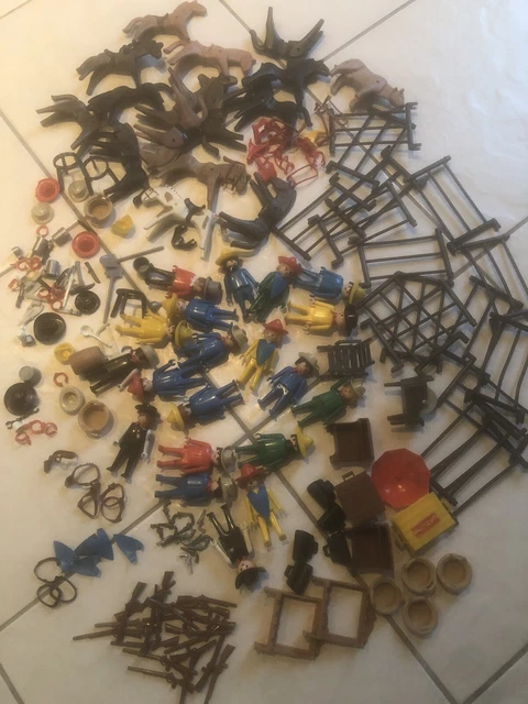 LOT PLAYMOBIL SYSTEM vintage Western Personnages et accessoires armes chevaux EUR 25,00 