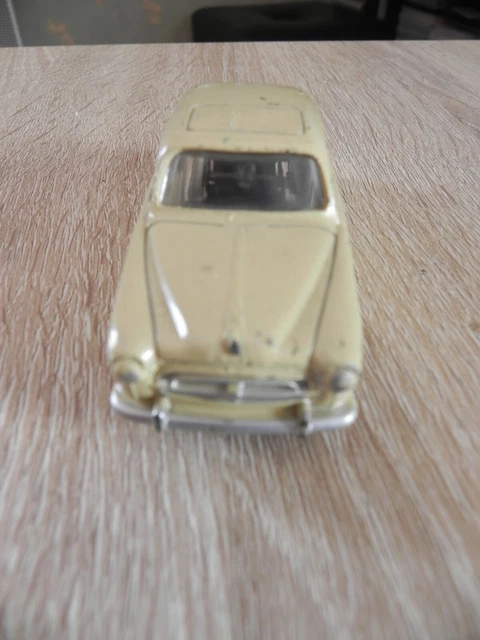 DINKY TOYS France (original) - Peugeot 403 - Réf. 24B - Rare jaune paille  2