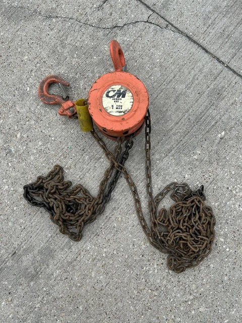 CM 622 Series 1 Ton Hand Chain Hoist  Lift