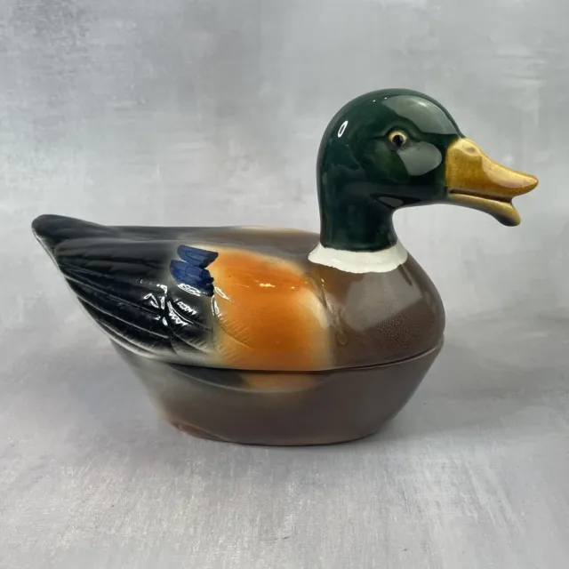 MICHEL CAUGANT : Petite terrine canard colvert en faïence barbotine Haut.~12cm