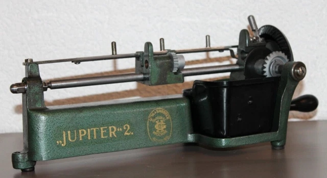 Jupiter 2 Spitzmaschine in GRÜN Bleistiftanspitzer pencil sharpener Guhl Harbeck