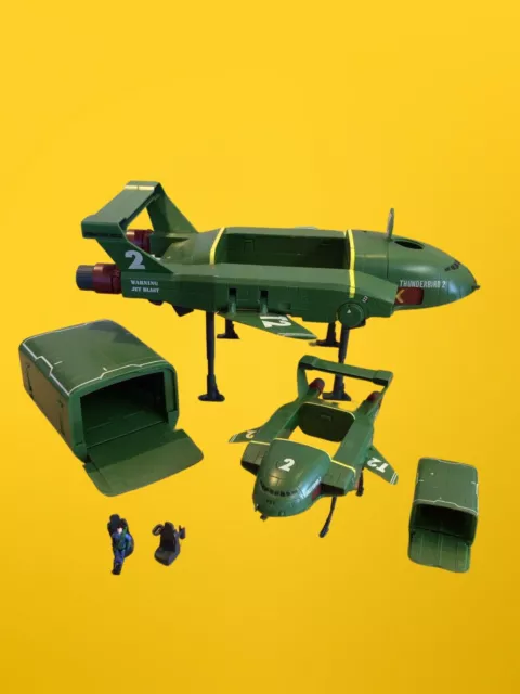 Vivid Toys Supersize Electronic Thunderbird 2 Model 90295 &- 90293-2015 Sounds
