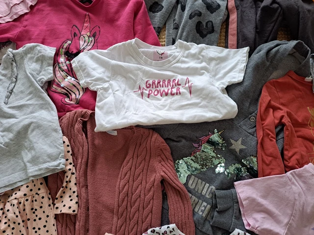 Huge BUNDLE of GIRLS CLOTHES age 5-6 years TSHIRTS leggings robe, jumpers 3