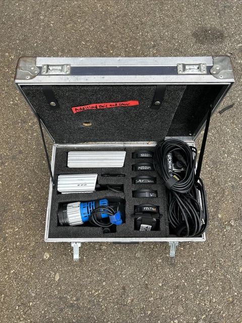 ARRI Arrilux 125 Pocket Par HMI Light Kit w/ lenses, scrims, ballast, case ARRI Arrilux 125 Pocket Par HMI Light Kit w/ lenses, scrims, ballast, case