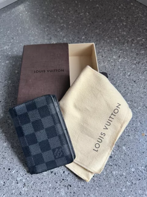 Louis Vuitton Black Damier Graphite Map Petit Hat Grey Wool Cloth  ref.291042 - Joli Closet