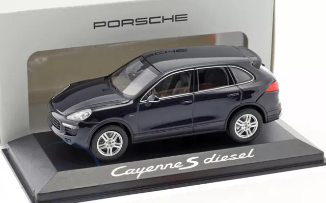 Porsche Cayenne S Diesel bleu fonçé metallisé 2015 - Minichamps Porsche 1/43°