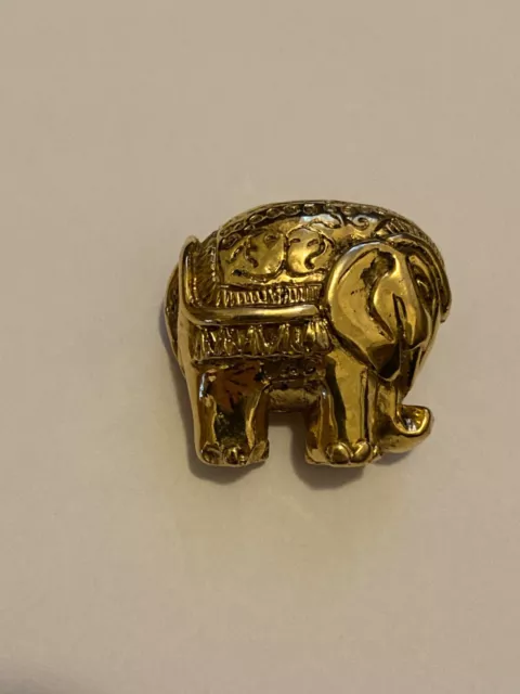 Superbe broche éléphant indienne ancienne bijou vintage metal dorée plaqué or