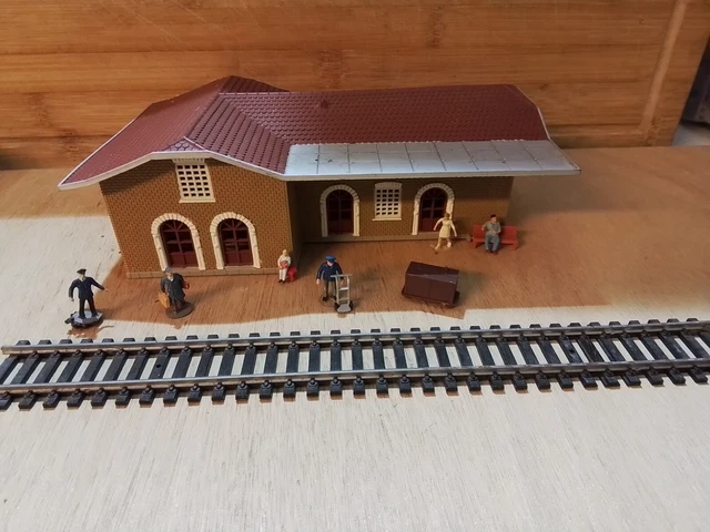 Gare Jouef 702 Bis HO – Bâtiment Voyageurs C Avec 2 Ailes, Modèle Montable, Super état