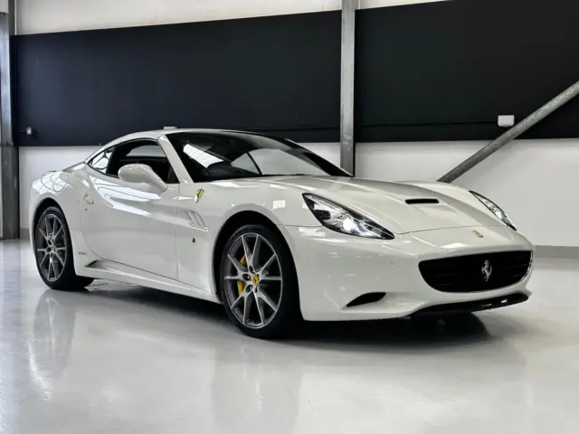 2013 Ferrari California 4.3 V8 30 F1 DCT Euro 5 2dr CONVERTIBLE Petrol Automatic