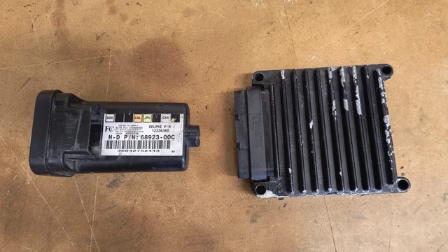 HARLEY DAVIDSON - ECU Engine Control Module & TSSM Turn Signal Control ...