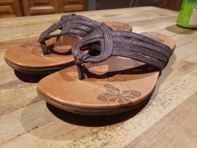 Merrell Womens Sandals Size 6 Mahogany Lidia  Thong Sandals Flip Flops used 1 X