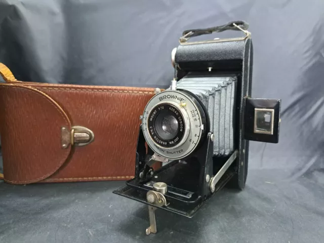 Kodak Brownie British 620 Medium Format Roll Film Camera