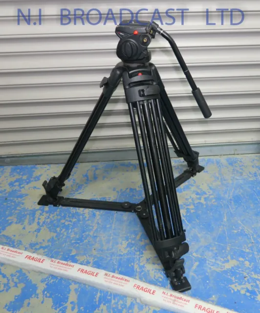 1x Manfrotto 501HDV tripod head with manfrotto 2 stage lens and case
