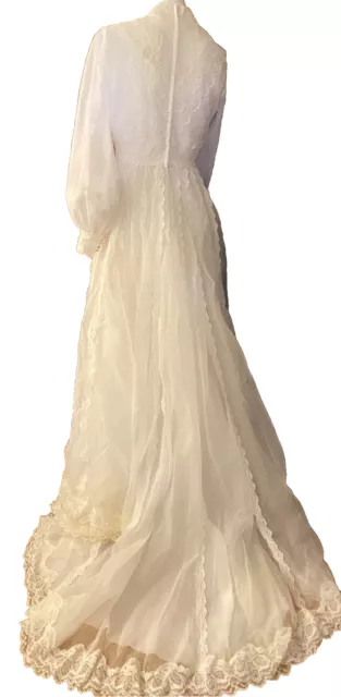 VTG ALFRED ANGELO EDYTHE VINCENT ‘70s PRAIRIE LACE PEARLS GOWN & CATHEDRAL VEIL