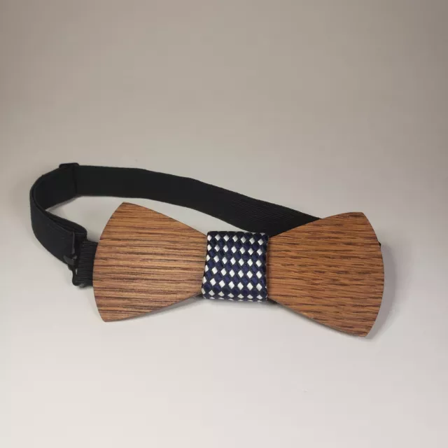 New in Box, Switchwood Wood Bow Tie, Magnetic wooden bowtie,  Dark Blue & White! 2