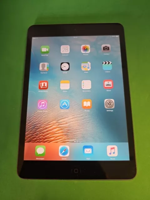 Apple iPad mini 1st Gen. 16GB, Wi-Fi, 7.9in - Space Grey - Used  - (YK057) 2