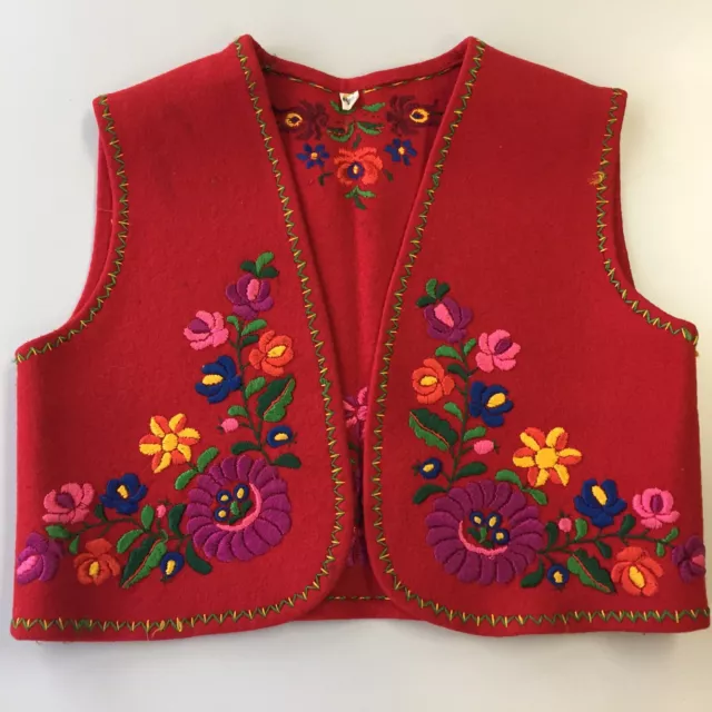 ⭐Vtg Vest Matyo Embroidered Flowers Wool Handmade Hungary Youth XS Red