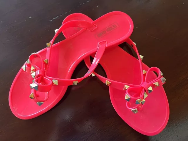 Women's Jelly Flat Hot Pink w Bow Gold Studs Flip Flop Sandals New Size 9