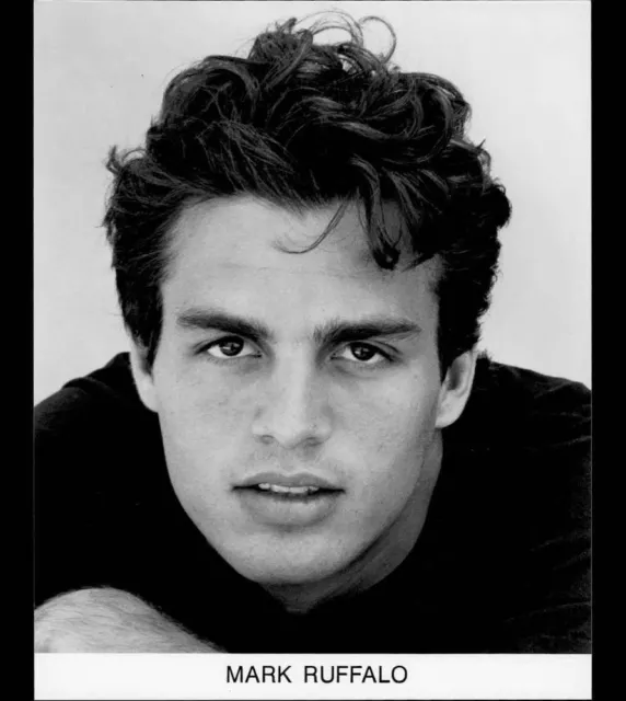 MARK RUFFALO - 8x10 Headshot Photo w/ Resume - The Avengers