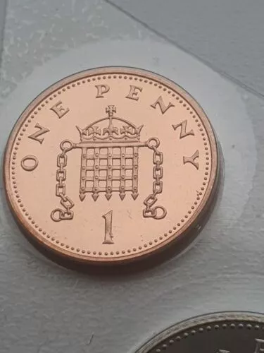 2000 BUNC 1p Crowned Portcullis One Pence Penny  Coin Brilliant Uncirculated