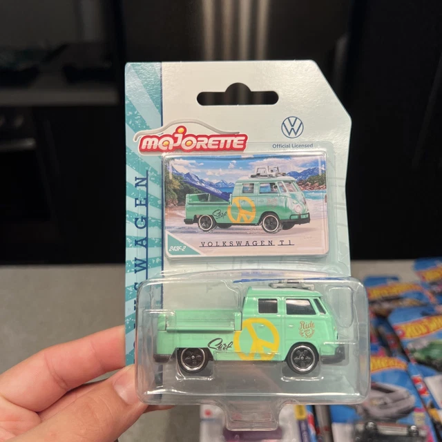 Majorette Volkswagen Edition Volkswagen T1 - Light Green diecast model main image 0