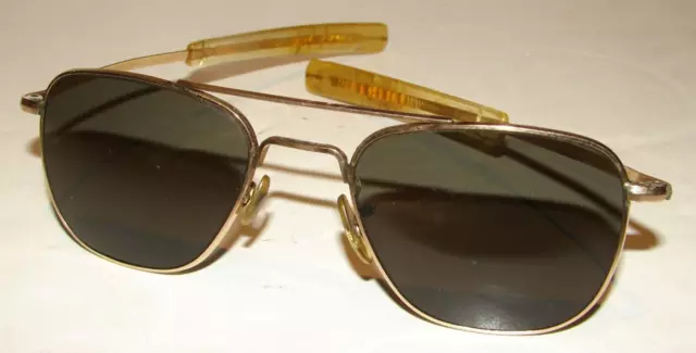 Vintage AMERICAN OPTICAL AO SUNGLASSES 1-10 12K GF Gold Aviator 5 1/2 Pilot