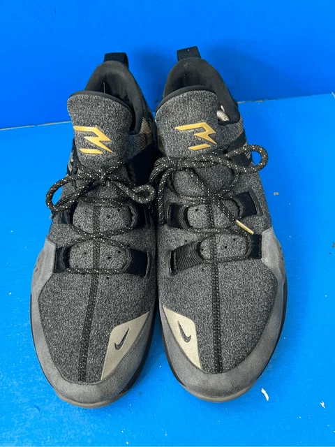 Nike tech trainer russell deals wilson