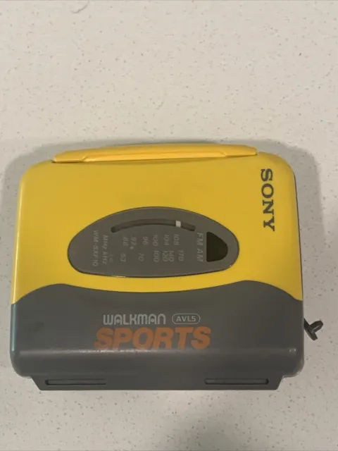 SONY WALKMAN SPORTS Radio Cassette Player AM/FM WM-SXF10 AS IS UNTESTED