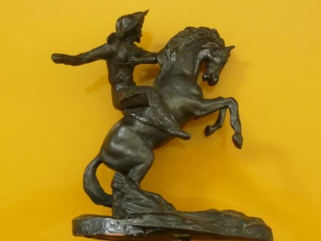 Vintage Spelter Figurine, Wild Bill Hickock, (~21cm tall, weight of ~1.2kg)