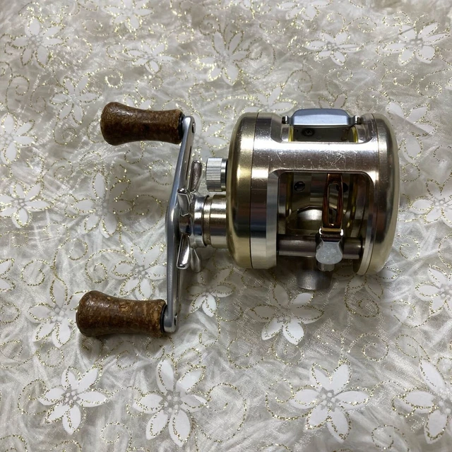 Daiwa Millionaire CV-Z 205 リール Daiwa millionaire cv-z 205 #fishingvideo #fishing #shot