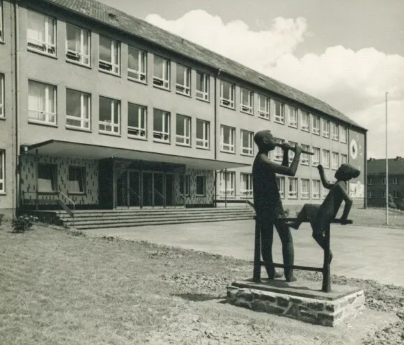 Foto Altenburg in Thüringen, Lerchenberg Oberschule - 10935067