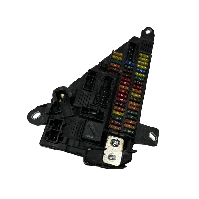 BMW E60 E61 E63 E64 REAR POWER DISTRIBUTION FUSE BOX w/ FUSES 6906619