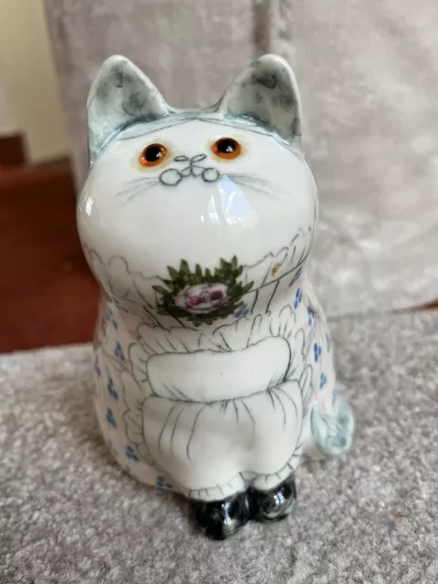 Vintage Cinque Ports Pottery/Monastery Joan De Bethel Style Cat 5.5 Inch.