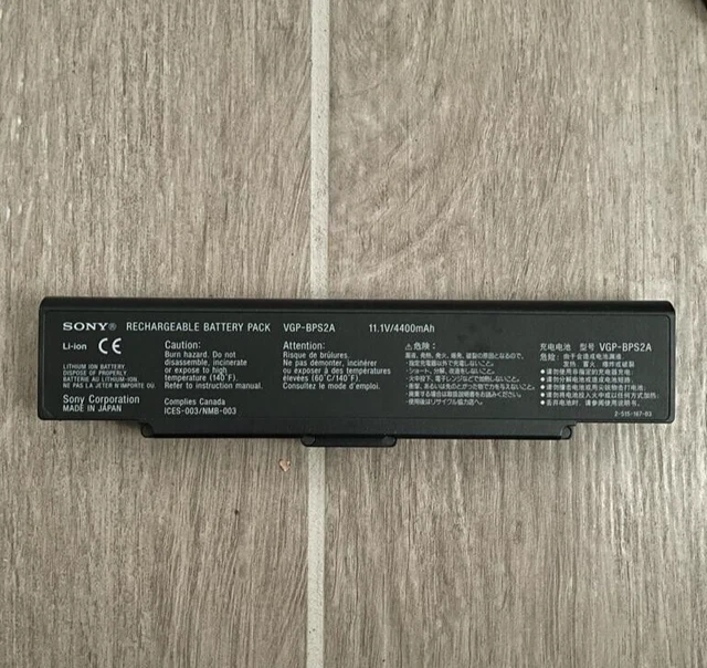 VGP-BPS2A Sony Vaio PCG-7R2L PCG-7V2L Genuine Battery VGP-BPS2B 11.1 V 4400mAh
