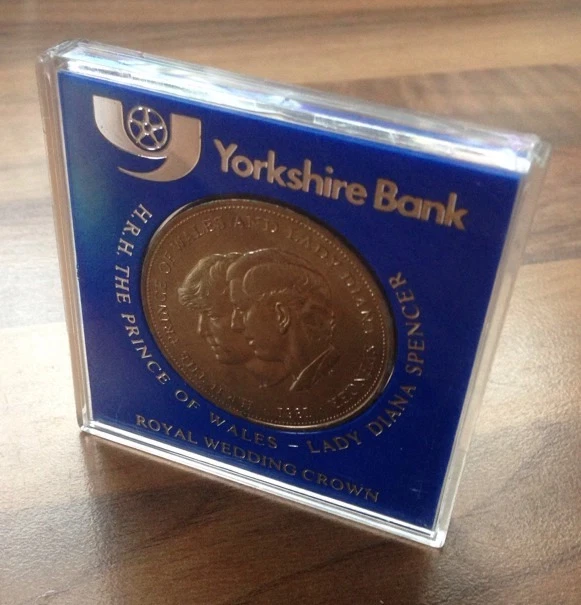 PRINCE CHARLES & LADY DIANA'S WEDDING Commemorative Crown Coin & CASE
