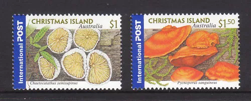 2001 Christmas Island Fungi  - MUH Set of 2 Stamps