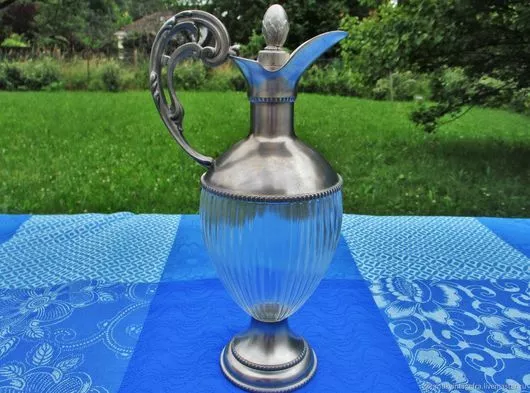 Ancienne carafe Pomme de pin étain verre France Old decanter pine cone tin glass