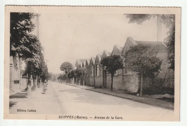 SUIPPES - Marne - CPA 51 - Avenue de la gare factory